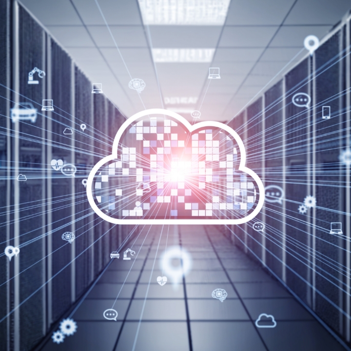 コンテナを利用し１台のサーバーで複数のWebサービスを提供してください。